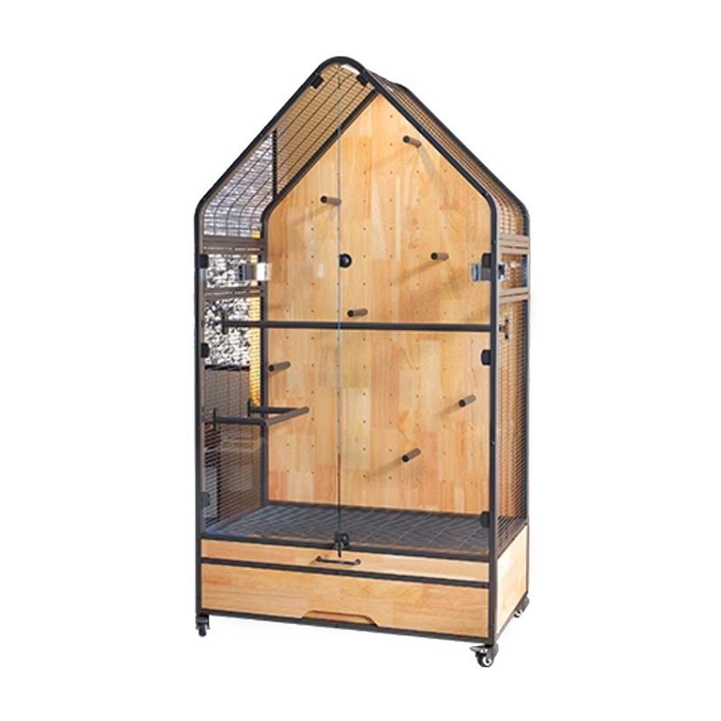 กรงไม้และเหล็ก