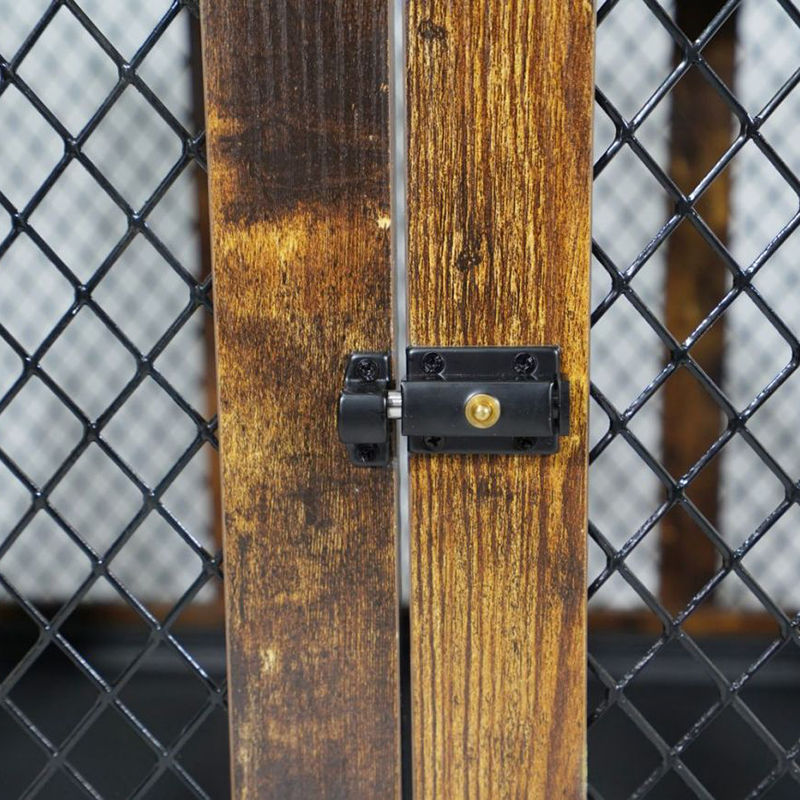 กรงสุนัขขนาดใหญ่ของเฟอร์นิเจอร์ในร่ม กรงสุนัขขนาดใหญ่ของเฟอร์นิเจอร์ในร่ม